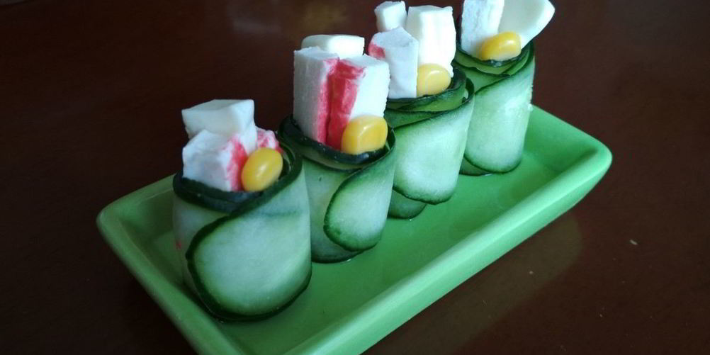 Рецепт закусочных рулетиков из огурцов