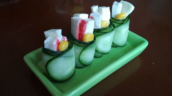 закусочные рулетики из огурцов