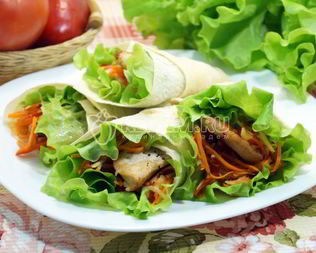 Домашняя шаурма с курицей