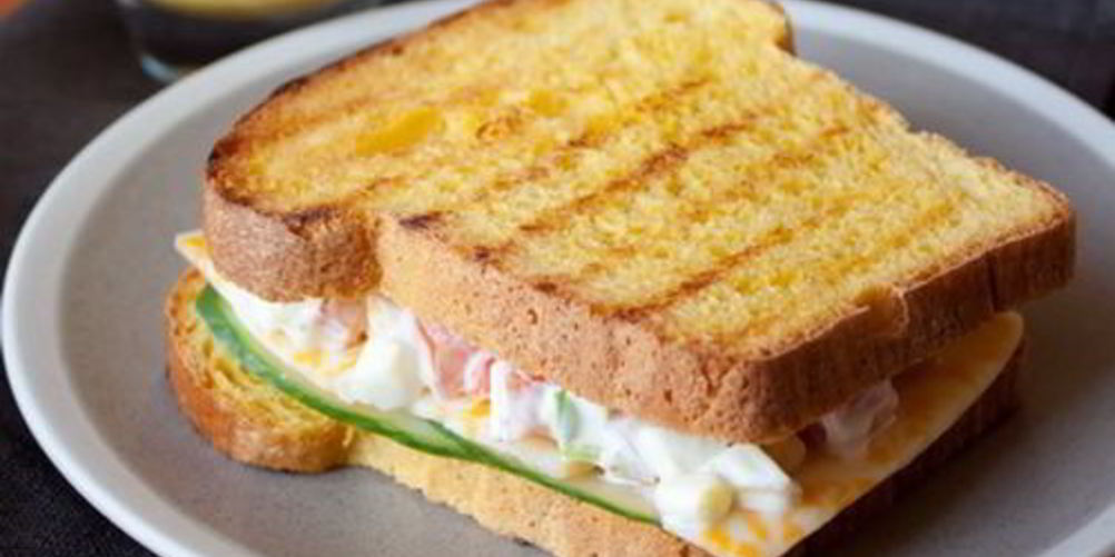 Рецепт ароматного сэндвича с яичным салатом