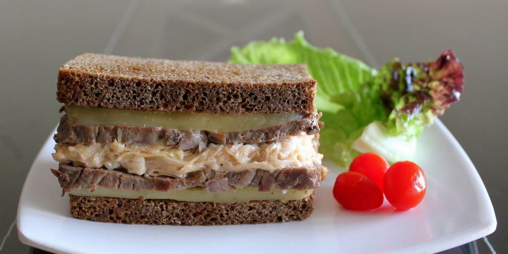 Рецепт сэндвича с говядиного и квашеного капустого