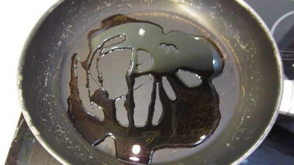 сэндвич с моцареллой, грибами и соусом нисуаз