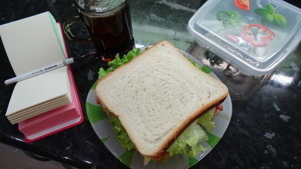 сэндвич с омлетом