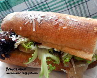 Сэндвич с шампиньонами и копченым беконом