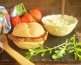 Сэндвичи барбекю со свининой и капустой