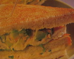 Сэндвичи с курицей и авокадо