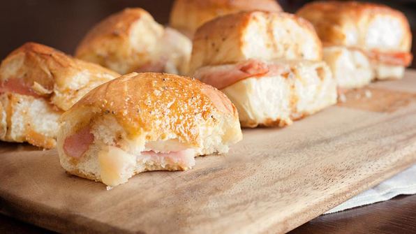 сэндвичи с ветчиной и сыром