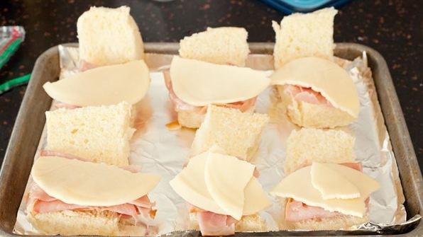 сэндвичи с ветчиной и сыром