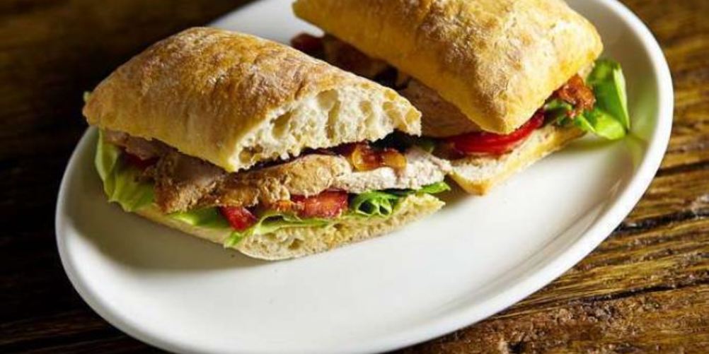 Рецепт теплого сэндвича с куриной грудкой