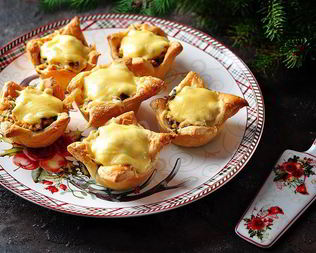 Горячие тарталетки с начинкой