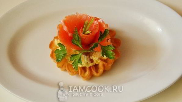 новогодние тарталетки с семгой