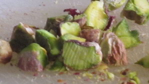 тарталетки с абрикосами, творожным кремом и фисташками