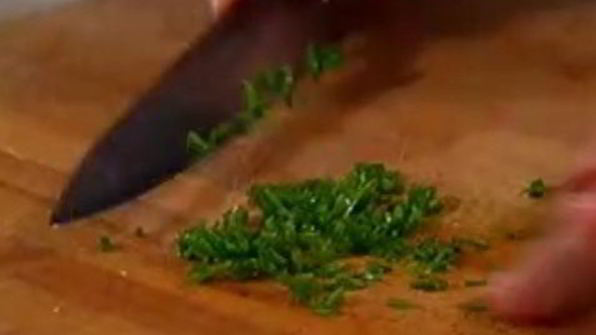 тарталетки с креветками и соусом бешамель