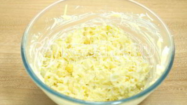 тарталетки с пикантным салатом