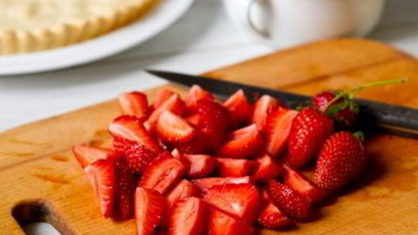 клубничный тарт с заварным кремом