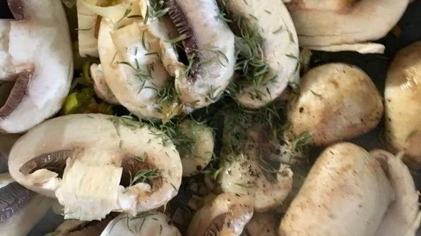 мини-тарты с салатом из индейки и овощей