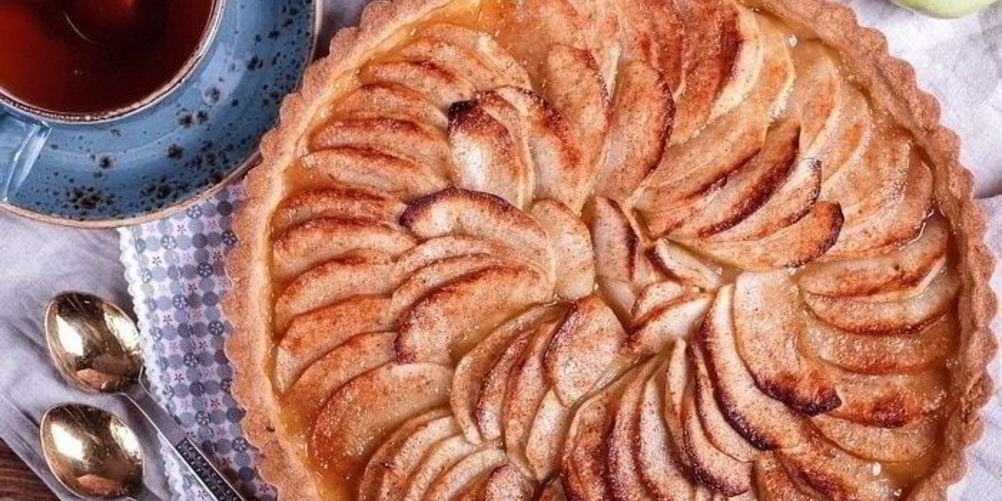 Рецепт тарта с карамелизованными яблоками