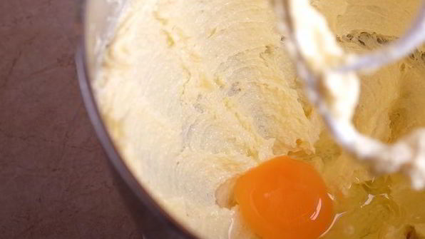 тарт с карамелизованными яблоками