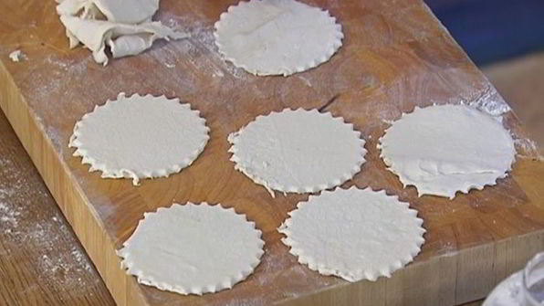 тарты с раковыми шейками и зеленью