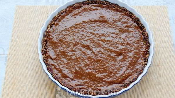 вегетарианский тарт с бананом и авокадо