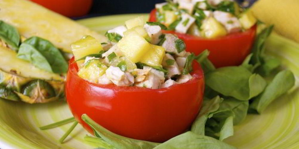 Рецепт томатов, фаршированных гавайским куриным салатом