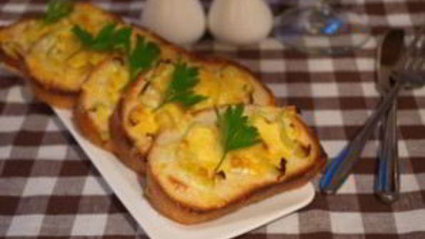 запеченные тосты с паприкой