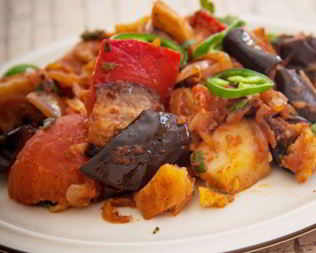 Вкусный аджапсандал с картошкой