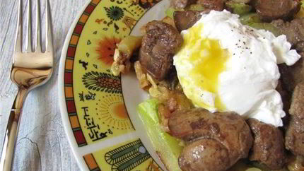 Яичница с печенкой