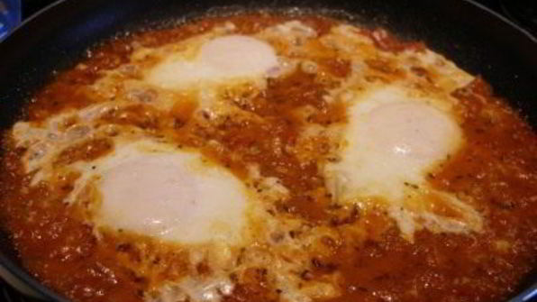 яичница с томатами uova al pomodoro