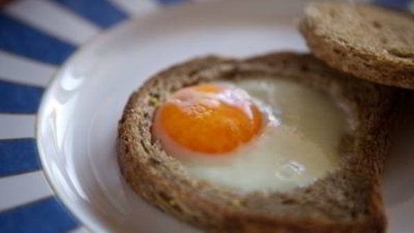 яичница в иллюминаторе