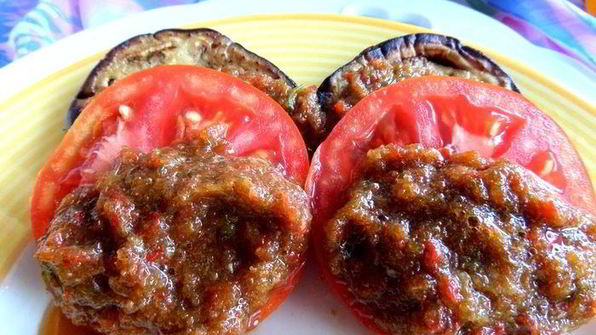 закуска из баклажанов с помидорами
