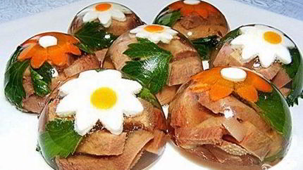 Заливное из свиного языка праздничное