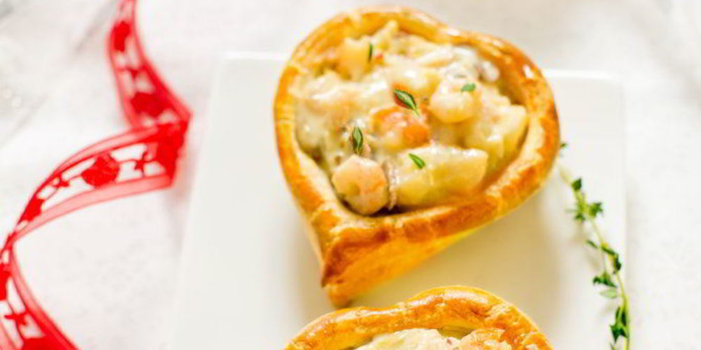 Рецепт слоеных сердечек с жюльенома иза креветка