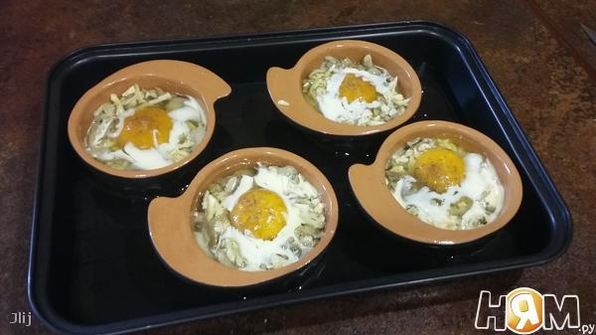 жульен из грибов под яйцом