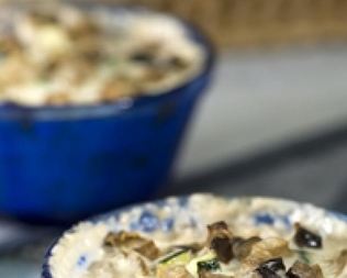 Жюльен из морепродуктов с баклажанами